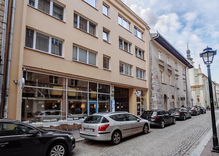 Tomasza 25